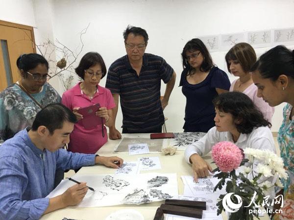 ë˹W(xu)Tھ۾^Ħώʾ ë˹ЇĻĹD