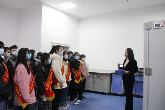 匯集愛(ài)心洪流 傳遞獻(xiàn)血理念——2020年安康學(xué)院學(xué)生參加血站開放日活動(dòng)