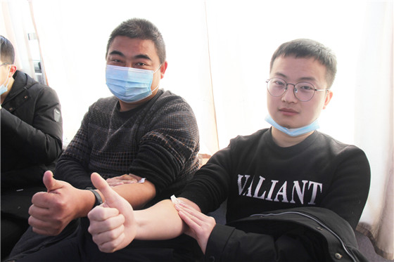 血液是生命的禮物——中國聯(lián)通安康市分公司、安康大數(shù)據(jù)運營有限公司聯(lián)合開展冬季應(yīng)急獻血活動