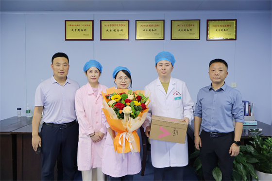 安康市中心血站開展“5·12”國(guó)際護(hù)士節(jié)慰問活動(dòng)