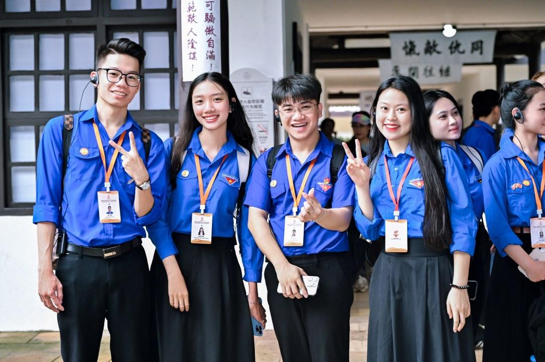 200名來自越南胡志明共青團(tuán)中央的青少年代表齊聚廣州開啟“紅色研學(xué)之旅”。